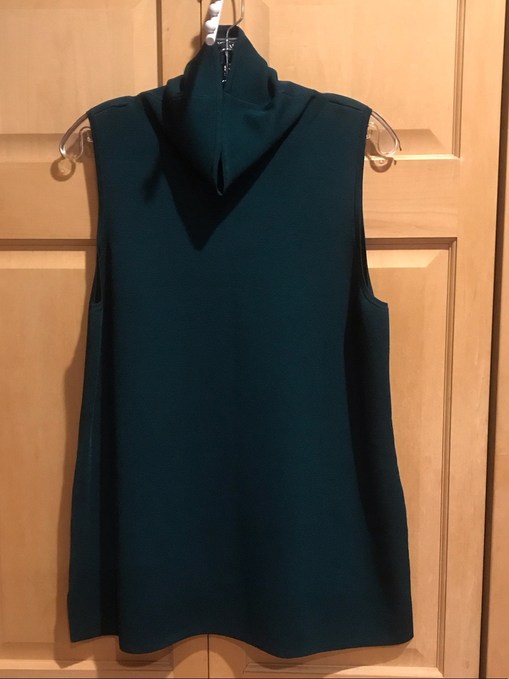 Chico's Sleeveless Funnel Neck Top in Teal Green